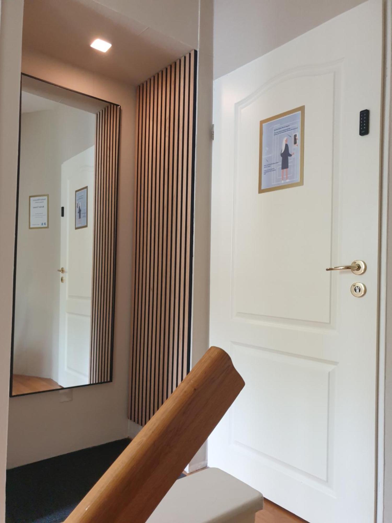Miet-Kamp Ruhig, Zentral, Nahe Messe, Ausgefallenes Design 2 Schlafzimmer Berlín Exterior foto